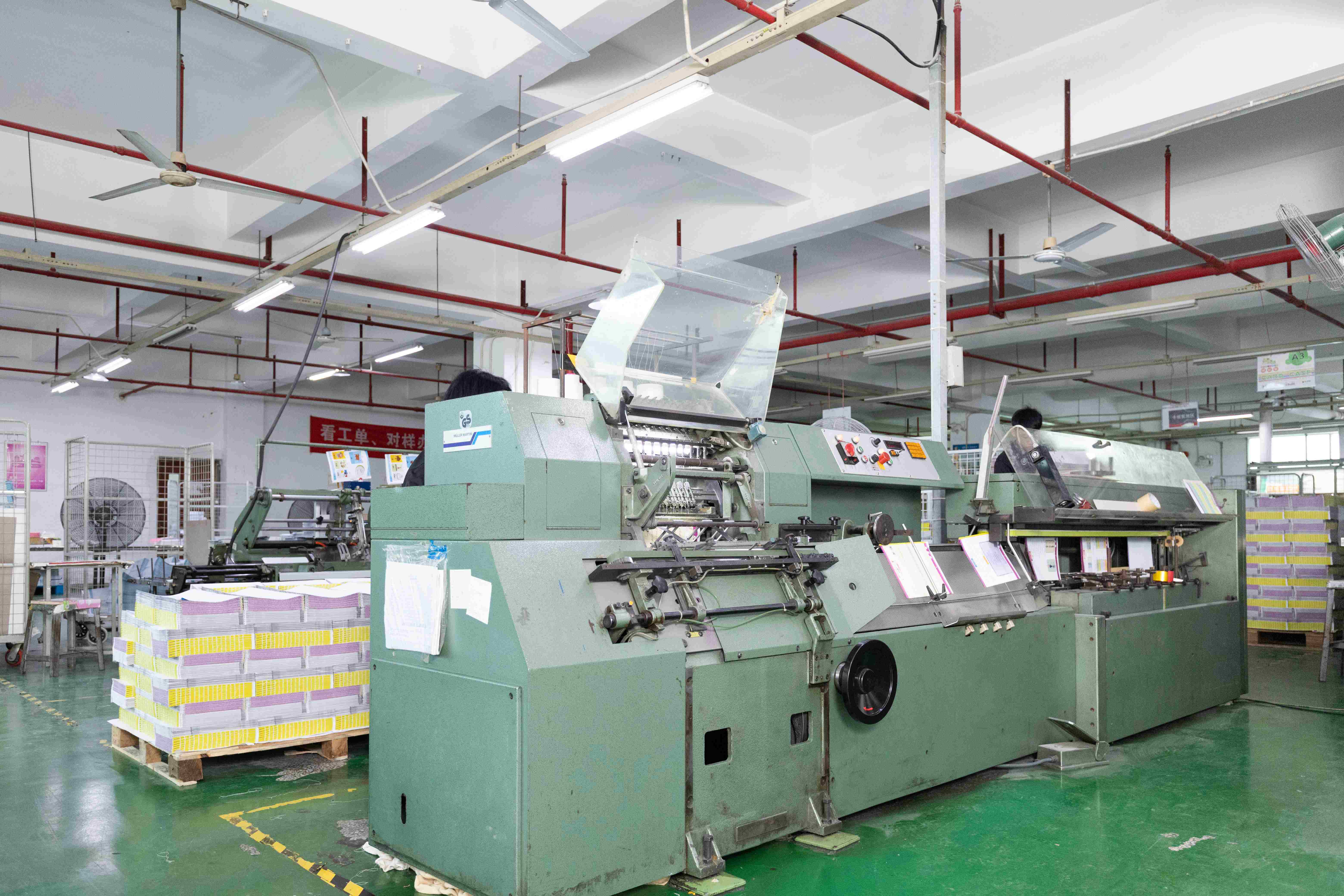 马天尼自动锁线机